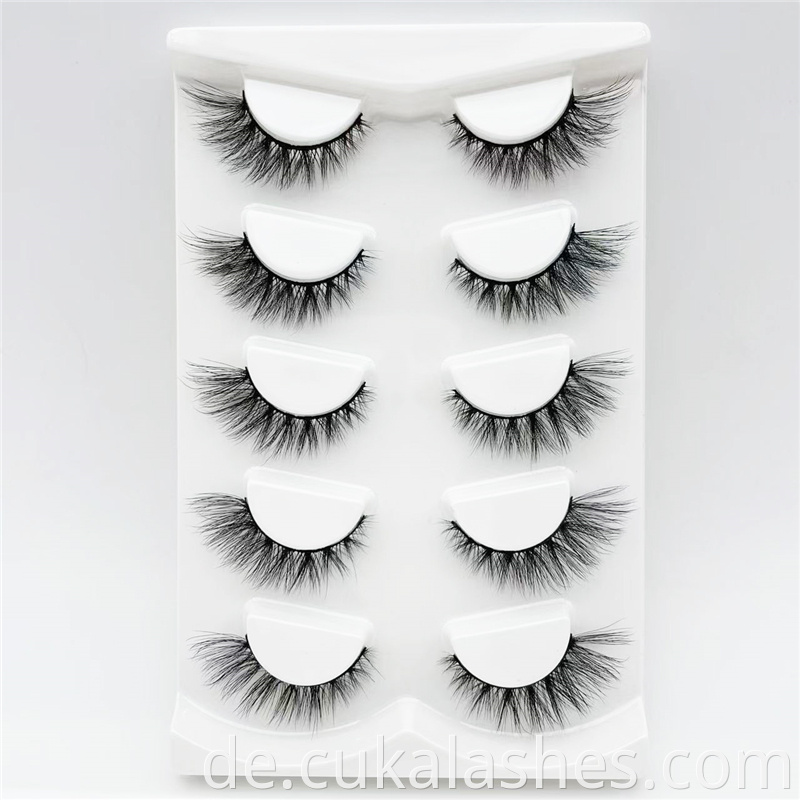 Cat Eye Wispy Lashes